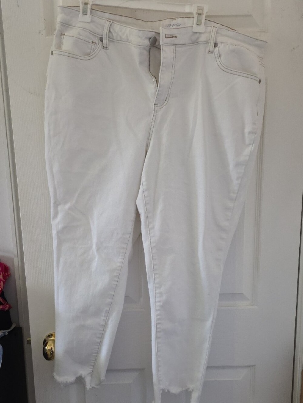 Arula White Jeans Size 18